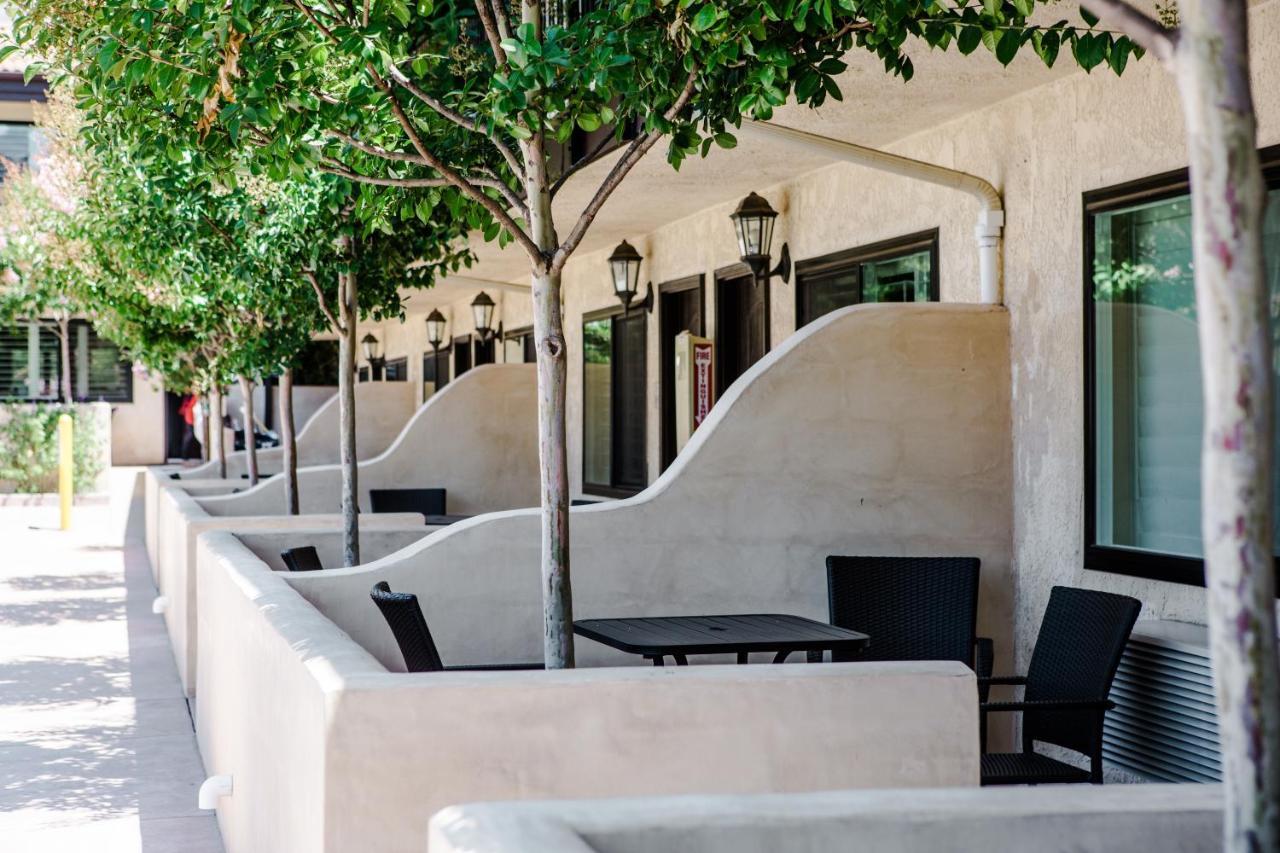 คาซา โอฮาย อินน์ Ojai ภายนอก รูปภาพ